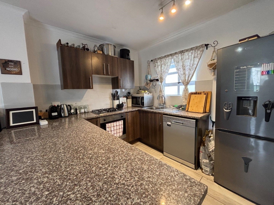 3 Bedroom Property for Sale in Nuutgevonden Western Cape